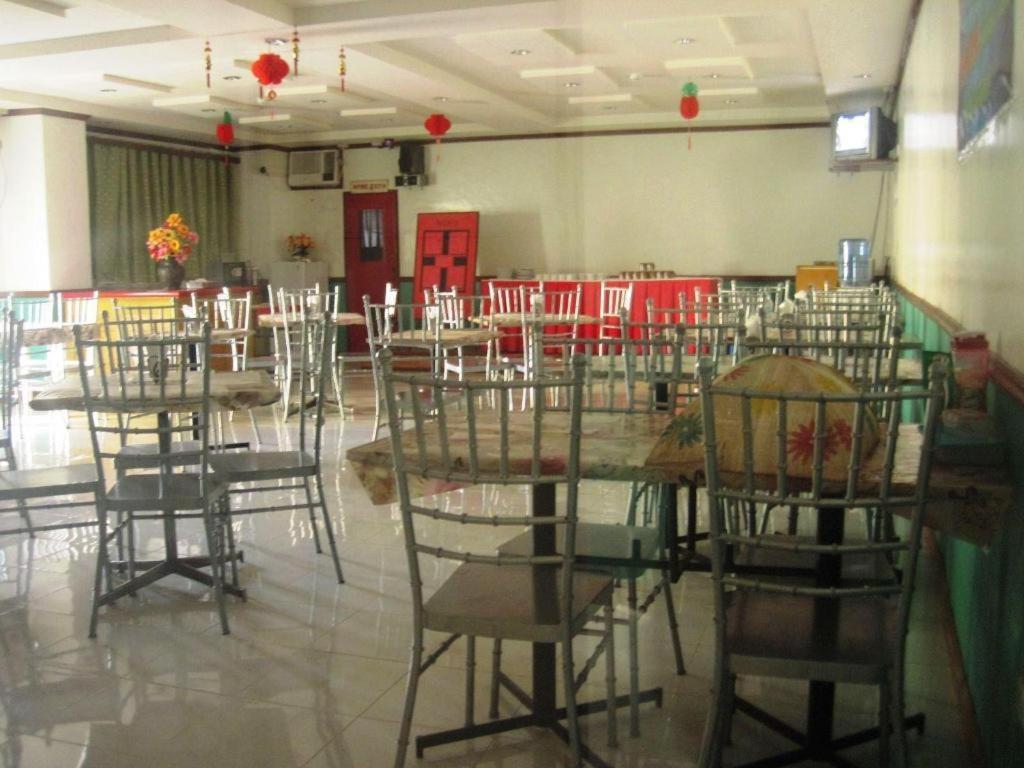 Magayon Hotel Legazpi Luaran gambar